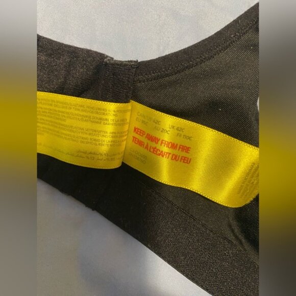 Plus size Sports Bra 42C - Picture 2 of 2